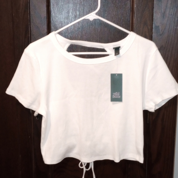 NWT Crop top with tie back - Picture 2 of 2
